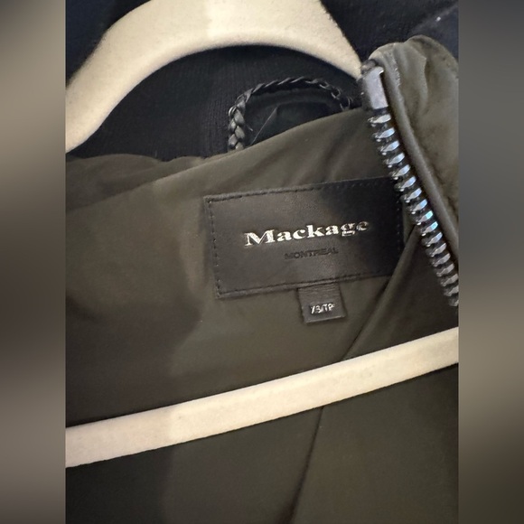 NWT MACKAGE Adali Down
Coat with natural Fur Trim in
Color: Green-Size: XS - Picture 4 of 7